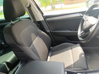 ŠKODA SUPERB STYLLE 4x4 2.0TDI DSG 140KW - 6