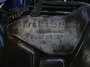 Válečný kanystr WEHRMACHT - 6