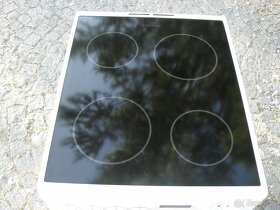 ELEKTRICKÝ SKLOKERAMICKÝ VOLNĚ STOJÍCÍ SPORÁK ELECTROLUX,LCD - 6