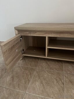 TV stolek HASLUND z Jysku - 6