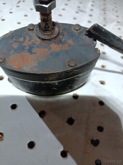 Avog motůrek stěračů - 6