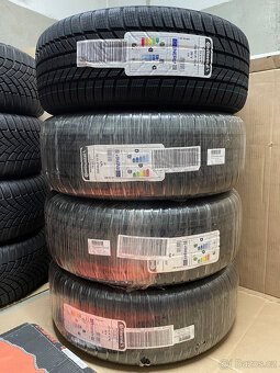 ŠKODA SUPERB III, IV ZIMNÍ NOVÁ CANOPUS 235/40/19 R.V 2024 - 6