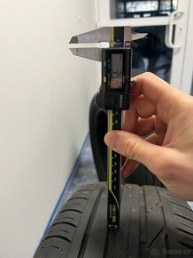 225/50/18 Bridgestone - 6
