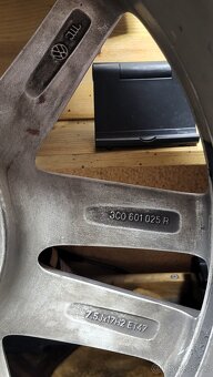 Alu kola 5x112 r17 vw - 6