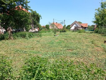 Stavební pozemek - prodej - 6