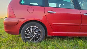 Peugeot 307 2.0 HDI 66 kW - 6