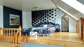 Mezonet  3+1 109 m², zahrada s pergolou a krbem, garáž na uz - 6