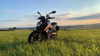 Ktm duke 390 - 6