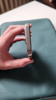 iPhone 15 Pro 256 GB - 6