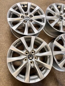 5x114,3 R17 originál Mazda alu disky - ET 50 - 6