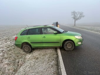 Havarovaná Škoda Fabia 2 1.2 TSI 63 kW - 6