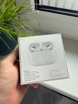 Apple AirPods Pro - 6