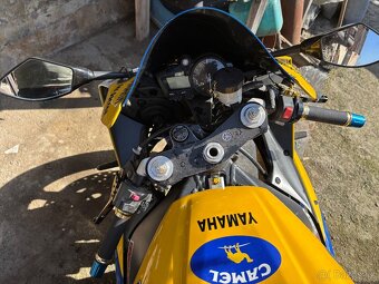 Yamaha yzf-R1 - 6