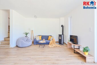 Prodej rodinného domu 5+kk s garáží, parkovacím stáním a zah - 6