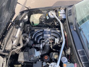 BMW e30 325i - 6
