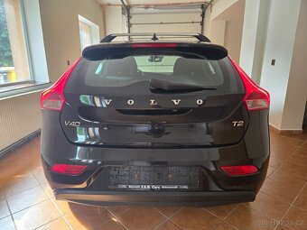 Volvo V40 2,0i 90kW T2 - 6