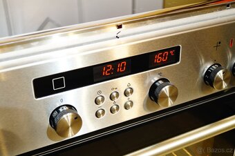 Siemens nerezový vestavný sporák HE654511, vyjížděcí dveře - 6
