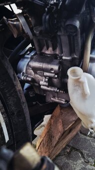 YAMAHA YZF-R 125 2009 DÍLY - 6