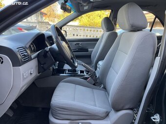 🚗 Kia Sorento EX 2.5CRDi 4x4 NAVI TAŽNÉ ALU - 6