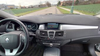 Renault laguna 3 benzín 2.0 103 kw - 6