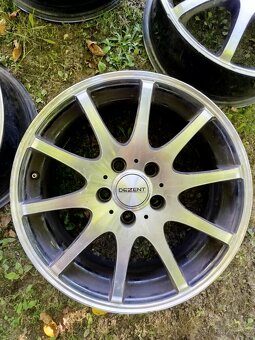 Disky R16 značky Dezent 7jx16h2 et43 - 6