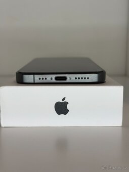iPhone 15 Pro 128GB - černý titan - 6
