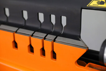 75 cm OHÝBAČKA SEGMENTOVÁ PIRANHA 75 - 6