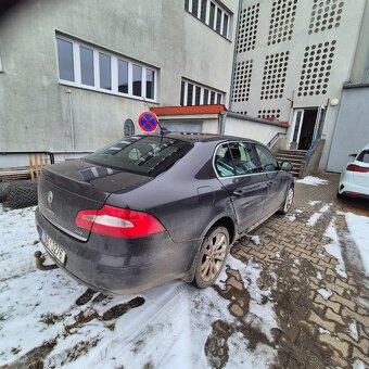 Superb 2 2.l 125 kw - 6