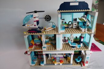 LEGO® Friends 41318 Nemocnice v Heartlake - 6