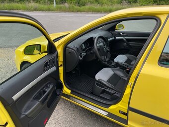 Škoda Octavia 2 RS 2.0 TFSI žlutá - 6