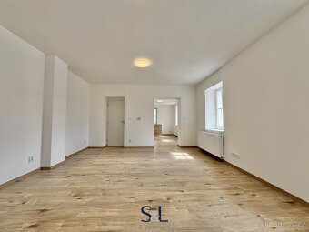 Nabízíme k pronájmu prostornou novostavbu bytu 5+kk s výměro - 6