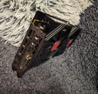 Grafická karta RX 580 8GB - 6