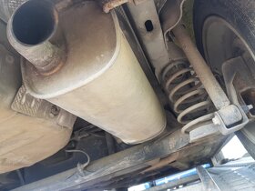 Ford Fiesta 1.4i - bez koroze - díly z vozu - 6