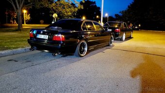 Bmw e38 - 6