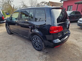 Volkswagen TOURAN 2,0TDI 103KW DSG STYLE - 6