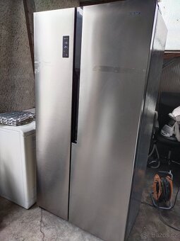 Prodám AMERICKOU LEDNICI zn. GORENJE---JEN JAKO LEDNICE-- - 6
