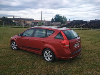Kia ceed 1.6 benzín 91kw 2011 - 6