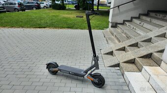 Elektrokoloběžka Xiaomi Scooter 4 Ultra - 6