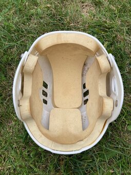 Hokejová přilba Bauer, použitá, 51-55cm, cena 200 Kč - 6