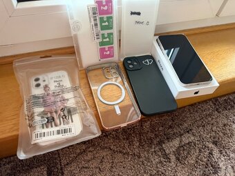 Prodám iPhone 12 White v TOP stavu. - 6