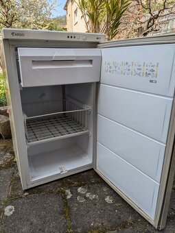 Krásný funkční mrazák - Levně - 6