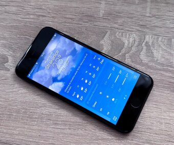 Apple iPhone SE 2 64gb černý- krásný stav, IOS 18.5. - 6