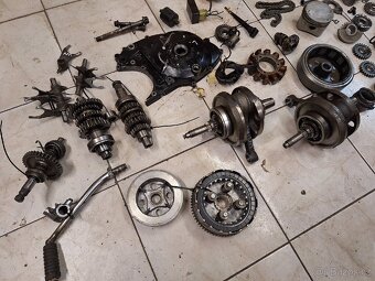 Díly motoru Honda XL 500 - 6