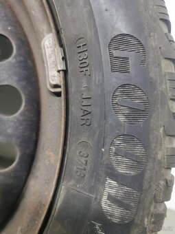 Plechové disky 16“ Ford se zimním pneu 205/55 R16 - 6