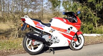 Honda CBR 600 F PC25 - 6