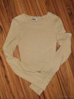 Mix dívčího oblečení vel. 134 - 6