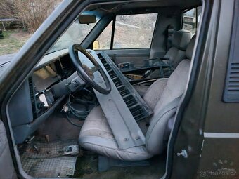 Prodam Jeep comanche MJ 4.0 4x4 - 6