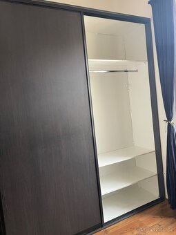 Šatní skříň - 6