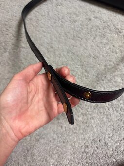 Guess Hensely černá kabelka crossbody - 6