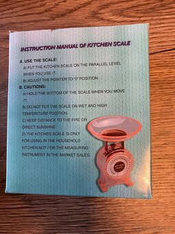 KUCHYŇSKÁ VÁHA mechanická plastová s miskou 0,5kg - 6